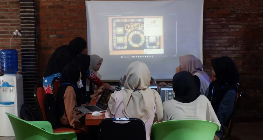 https://indito.id/blog/news-2/pembukaan-pkl-coding-hari-ketiga-di-pt-indito-pembagian-tugas-berdasarkan-potensi-dan-minat-peserta-84