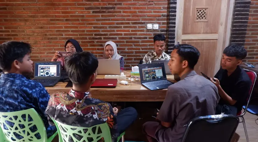 https://indito.id/blog/news-2/pembukaan-pkl-coding-hari-ketiga-di-pt-indito-pembagian-tugas-berdasarkan-potensi-dan-minat-peserta-84