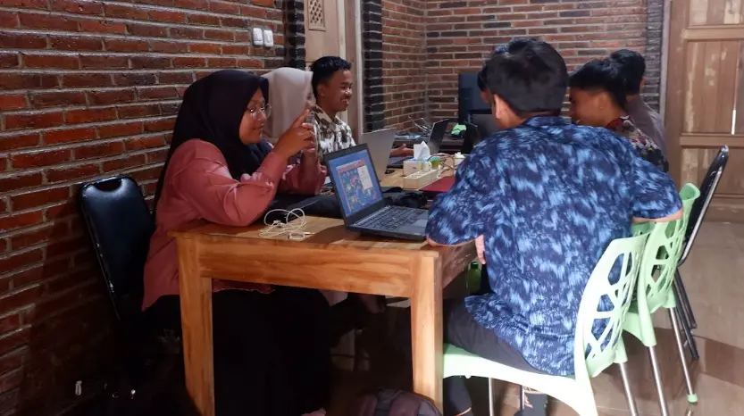 https://indito.id/blog/news-2/pembukaan-pkl-coding-hari-ketiga-di-pt-indito-pembagian-tugas-berdasarkan-potensi-dan-minat-peserta-84